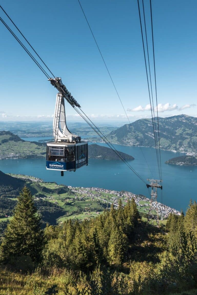 Gondola to Klewenalp with a view to Lake Lucerne